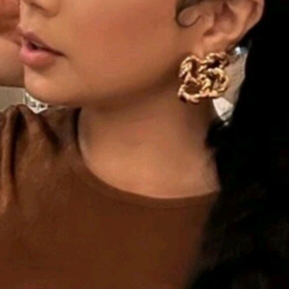 Gold hoop statement earrings Chunky thick knot twist wedding formal NEW 💖2/$30 - Picture 11 of 16